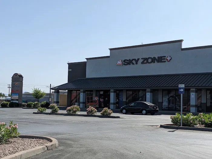 Sky Zone Trampoline Park Picture 2