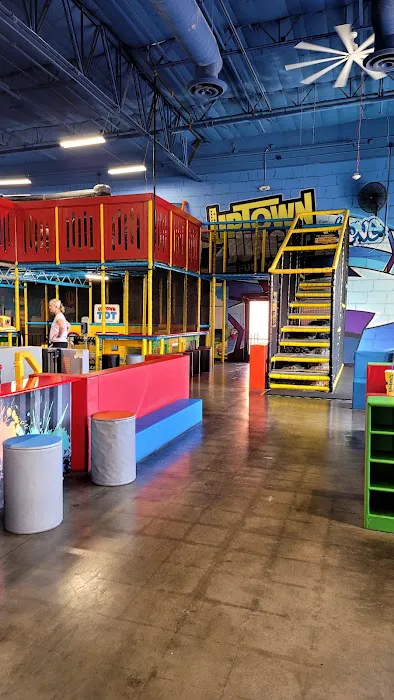 UPTOWN JUNGLE FUN PARK | Peoria, AZ Picture 9