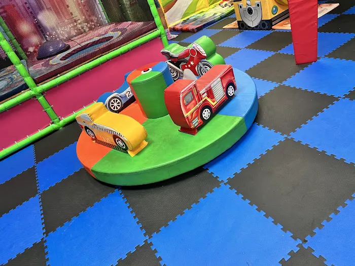 UPTOWN JUNGLE FUN PARK | Avondale Picture 9