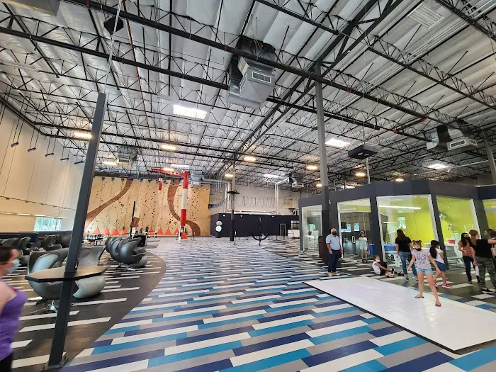 Gravity Extreme Zone Trampoline and Adventure Park Picture 7