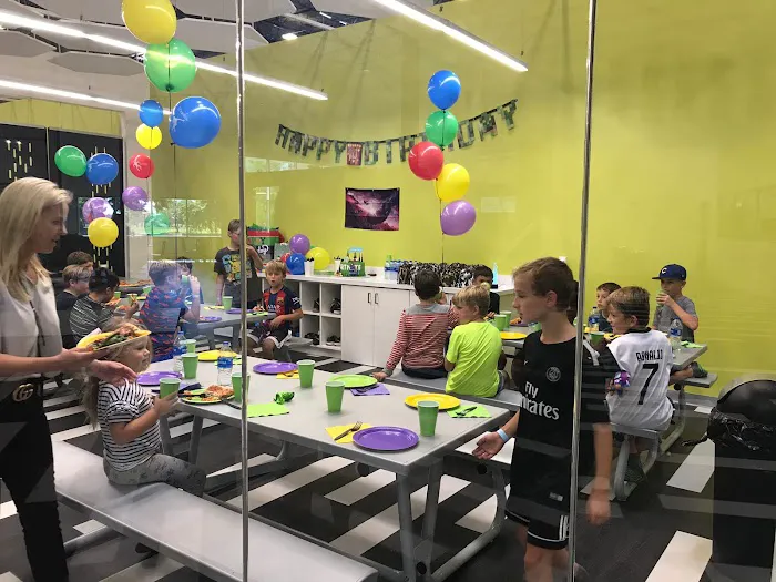 Gravity Extreme Zone Trampoline and Adventure Park Picture 6