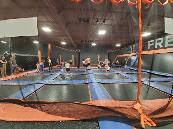 Sky Zone Trampoline Park Picture 3