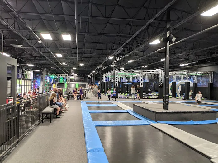 Elevate Trampoline Park Picture 10