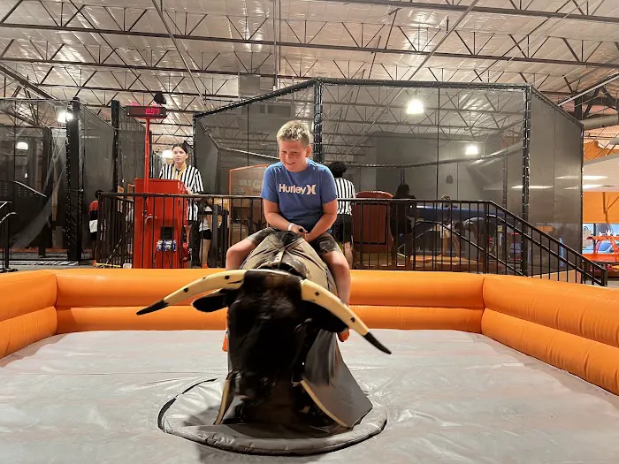 Big Air Trampoline Park Picture 6