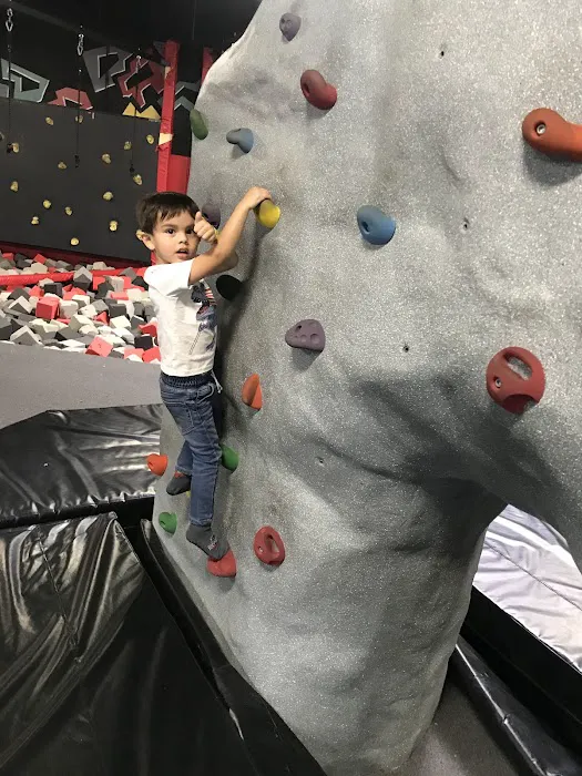 Elevate Trampoline Park- McDowell Road, Mesa Picture 3