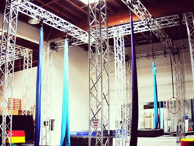 Aerial Ovation Picture 7