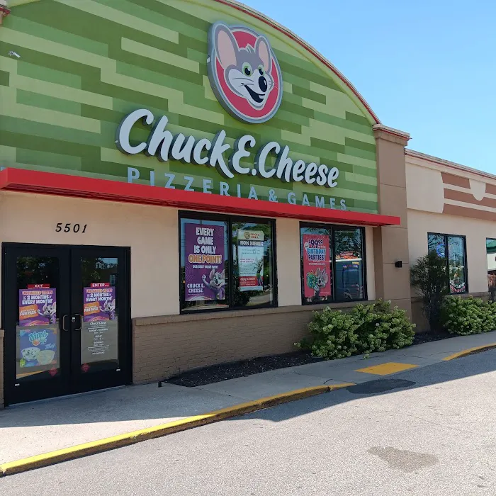 Chuck E. Cheese Picture 2