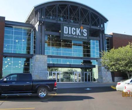 DICK'S Sporting Goods