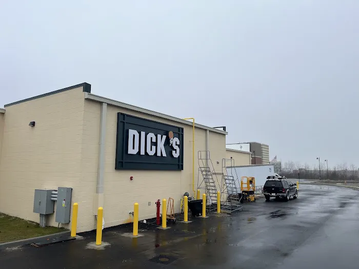 DICK'S Sporting Goods Picture 6