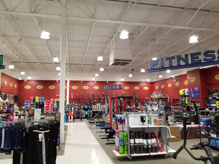 DICK'S Sporting Goods Picture 5