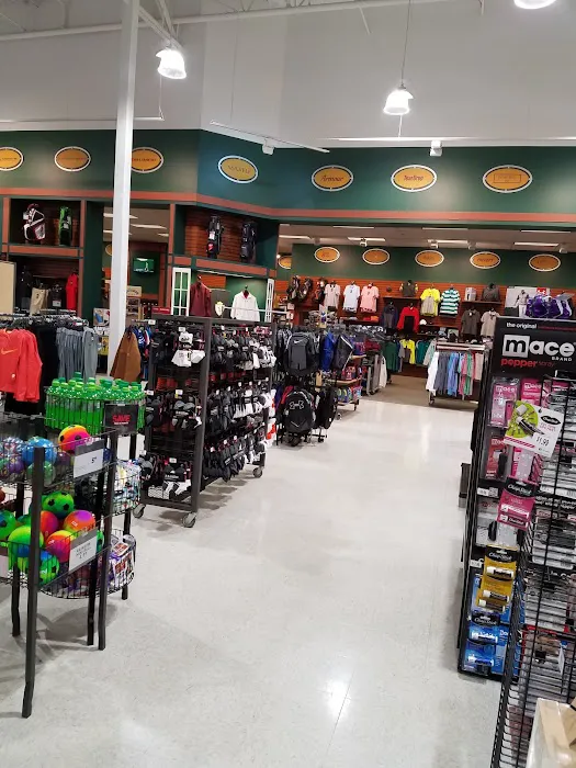 DICK'S Sporting Goods Picture 1