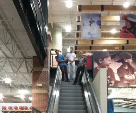 DICK'S Sporting Goods