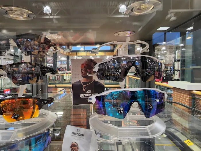DICK'S Sporting Goods Picture 6