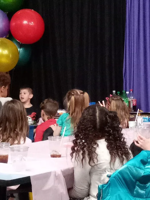 Imagination Station Fun Zone Picture 9