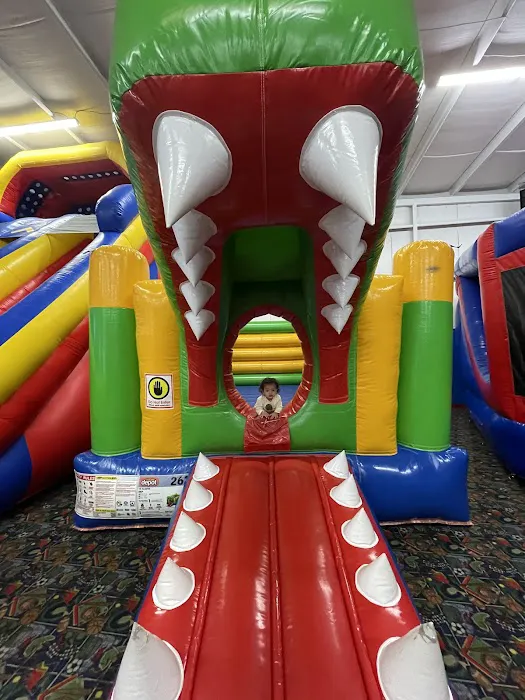 Jump!Zone Party Play Center Picture 6