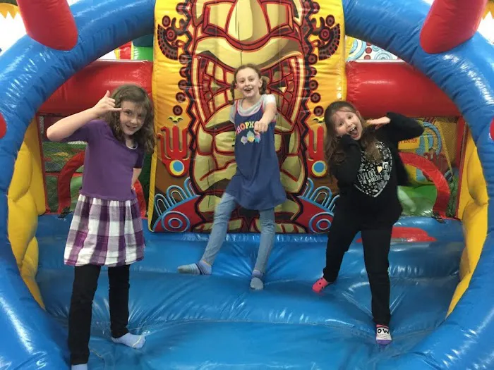 Jump!Zone Party Play Center Picture 9