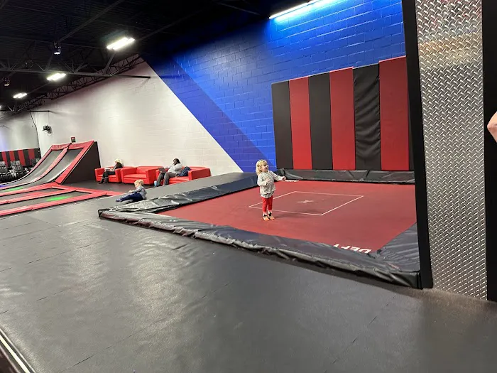 Sky Zone Trampoline Park Picture 4
