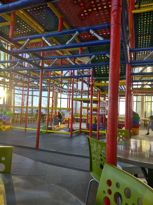 DISCOVERY ZONE Picture 10