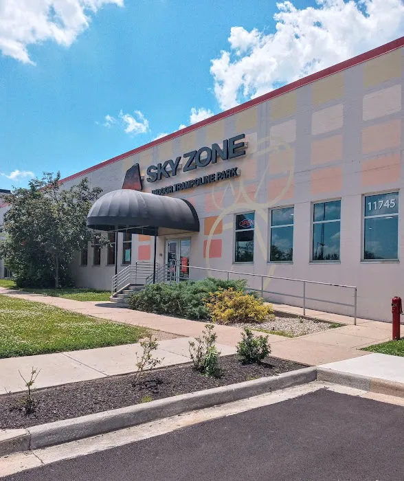 Sky Zone Trampoline Park Picture 2