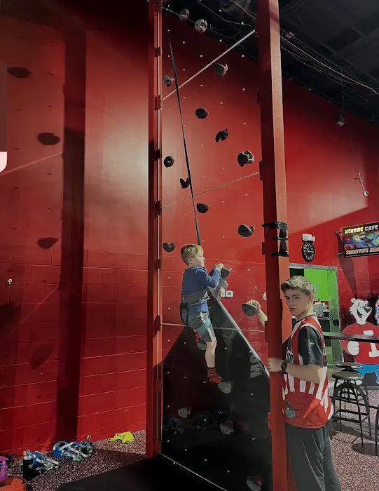 Xtremenasium Trampoline Park Picture 5