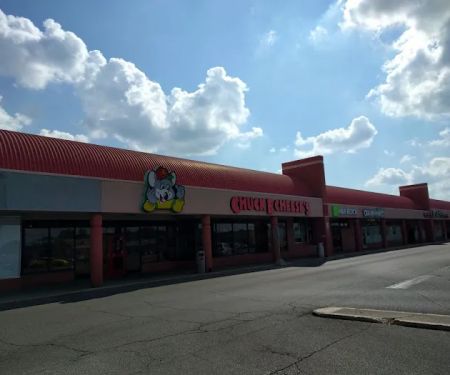 Chuck E. Cheese