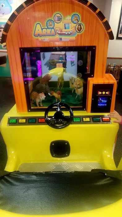 Chuck E. Cheese Picture 6