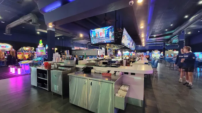 Dave & Buster's Springdale - Cincinnati Picture 7