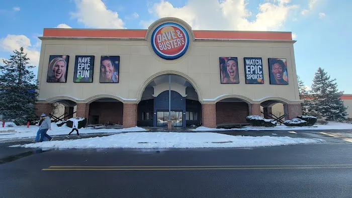 Dave & Buster's Springdale - Cincinnati Picture 6
