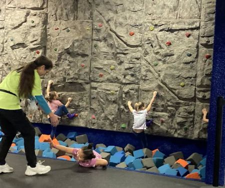Altitude Trampoline Park - Cincinnati-Anderson