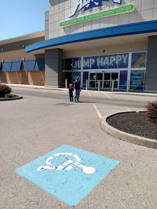 Altitude Trampoline Park - Cincinnati/Mason Picture 3