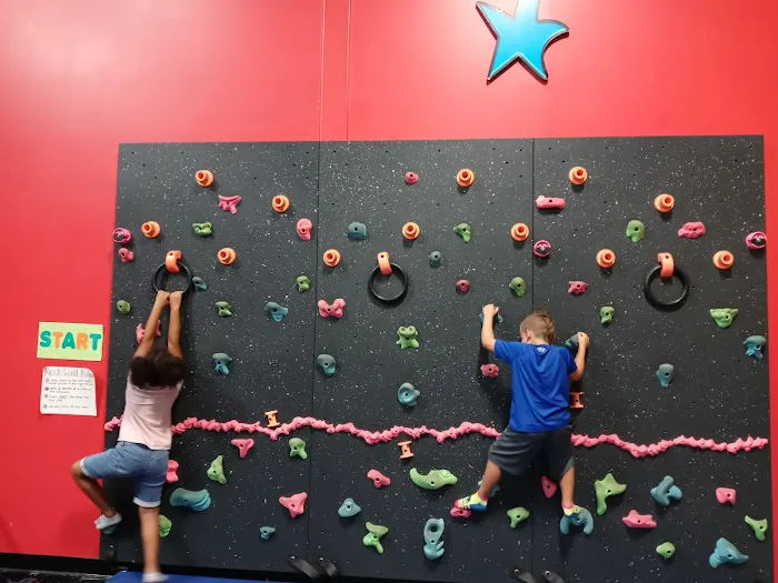 Pump It Up West Chester Kids Birthdays and More Picture 4
