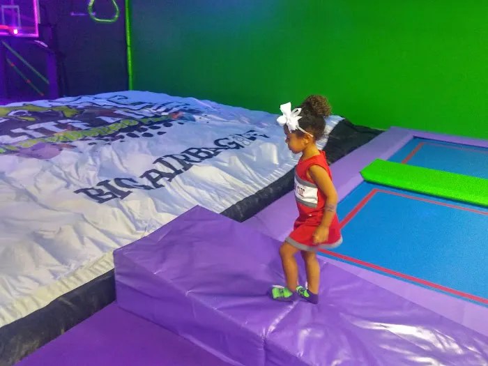 Elite Air Evansville Trampoline Park Picture 4