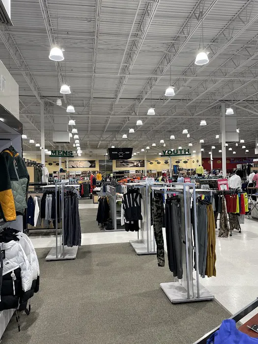 DICK'S Sporting Goods Picture 6