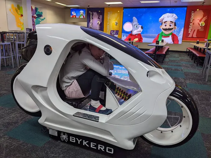 Chuck E. Cheese Picture 8
