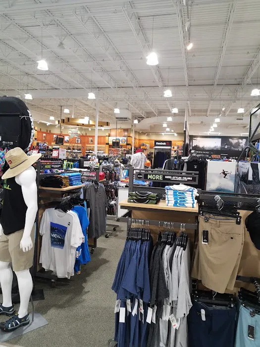 DICK'S Sporting Goods Picture 5