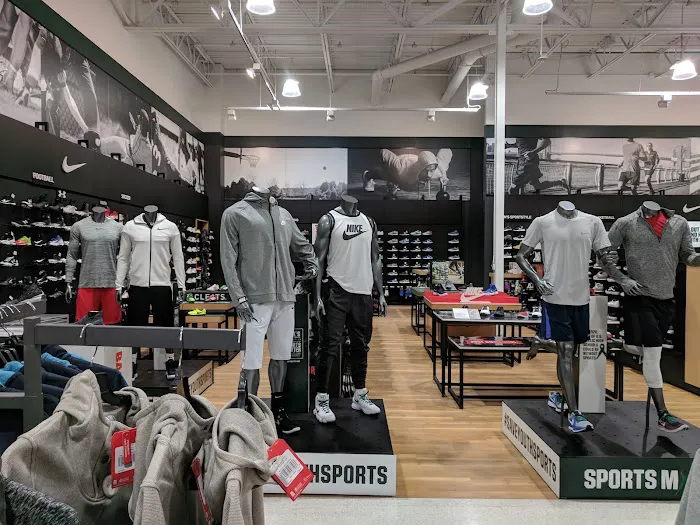 DICK'S Sporting Goods Picture 7