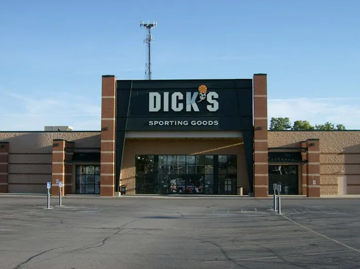 DICK'S Sporting Goods Picture 8