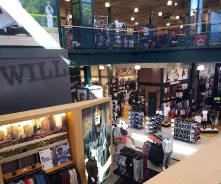 DICK'S Sporting Goods