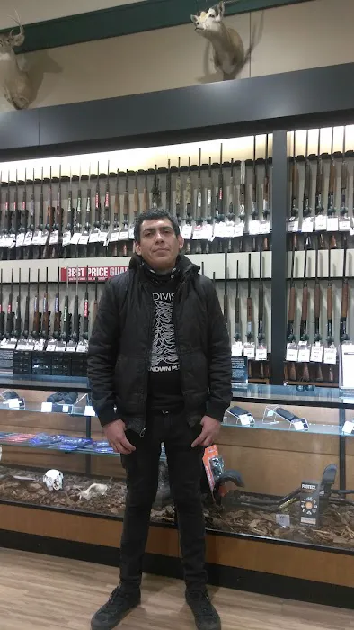 DICK'S Sporting Goods Picture 5