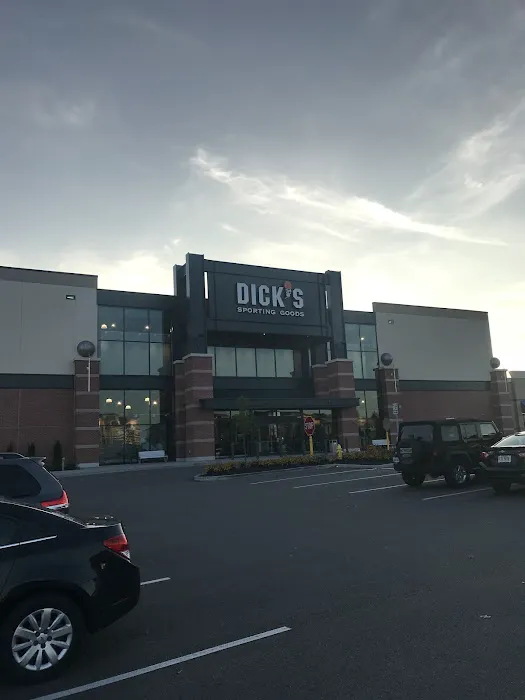 DICK'S Sporting Goods Picture 10
