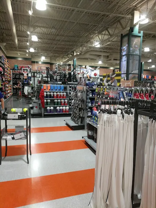DICK'S Sporting Goods Picture 6