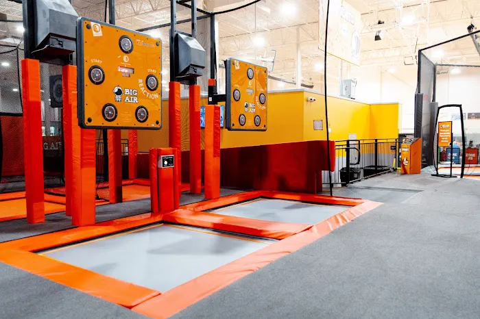 Big Air Trampoline Park Picture 6