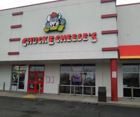 Chuck E. Cheese