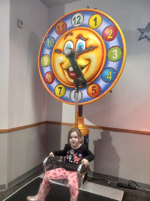 Chuck E. Cheese Picture 10