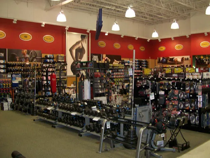 DICK'S Sporting Goods Picture 2