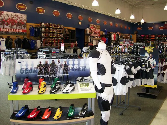 DICK'S Sporting Goods Picture 10