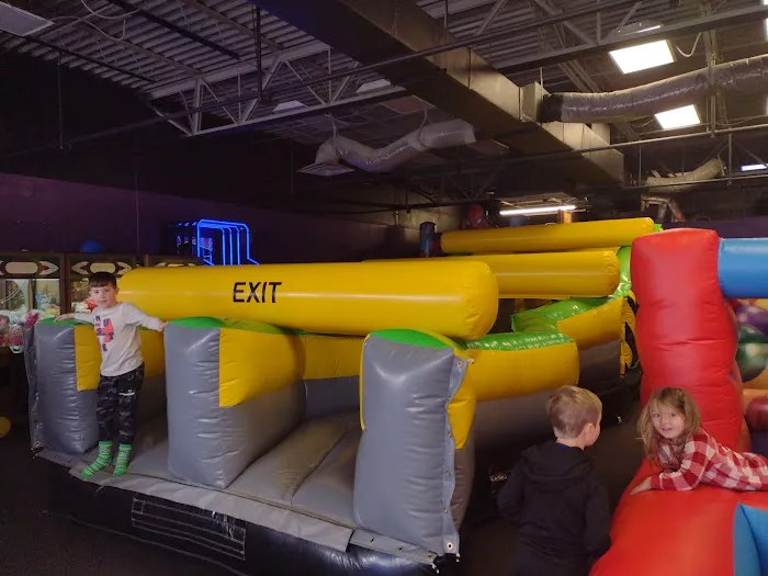 Mystic Dragon Fun Center Picture 3