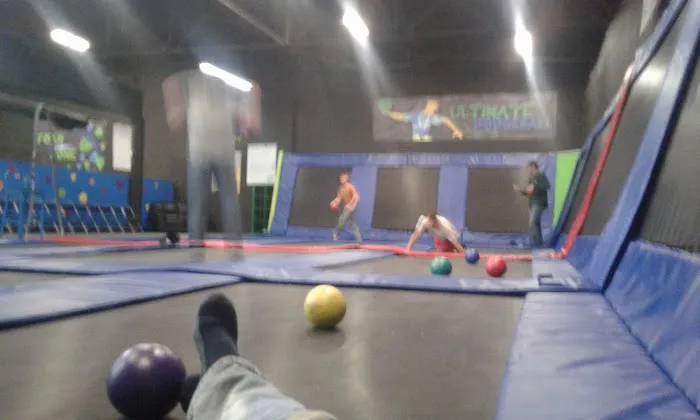 Trampoline jump Picture 9