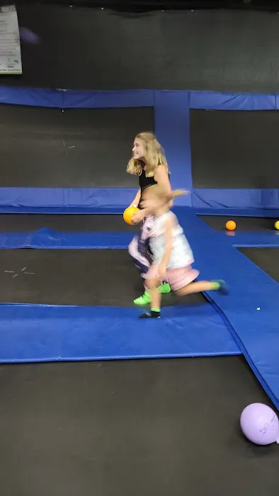 Trampoline jump Picture 1