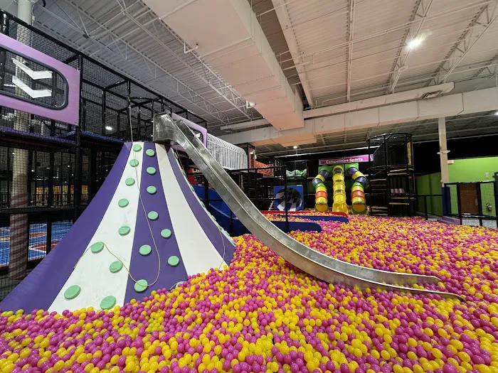 Funcity Trampoline and Adventure Park Picture 9